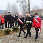 Delegacja SP w Turośni Dolnej: p. Aneta Toczko-Naumowicz wraz z uczniami.